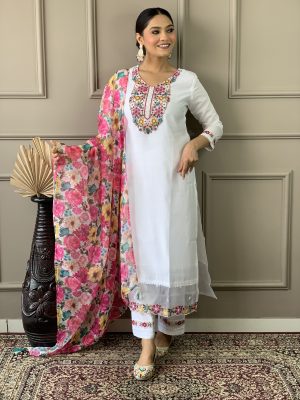 Floral Embroidered Regular Thread Work Straight Kurta With Trousers & Dupatta