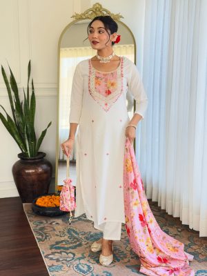 Ethnic Motifs Embroidered Thread Work Kurta With Trousers & Dupatta