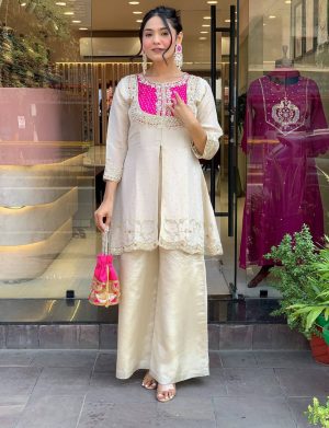 The Perfect Match–Trendy & Comfortable Co-Ords With Trousers